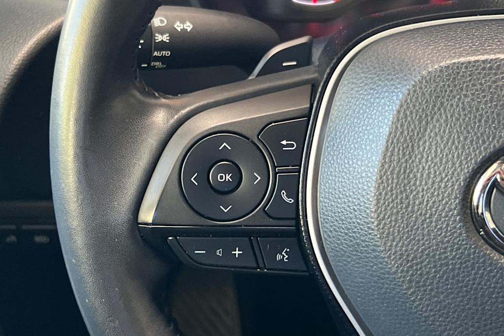 Thumbnail: 2021 Toyota Corolla - 26