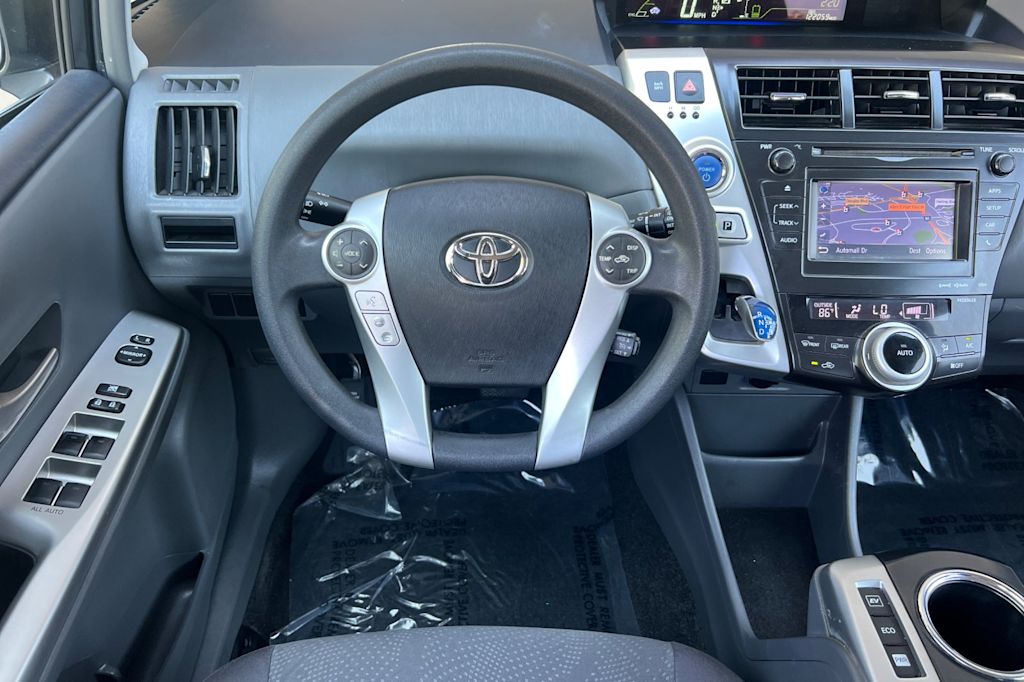 Thumbnail: 2013 Toyota Prius v - 12