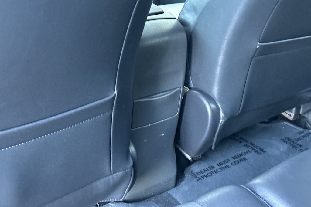 Thumbnail: 2013 Toyota Prius v - 11