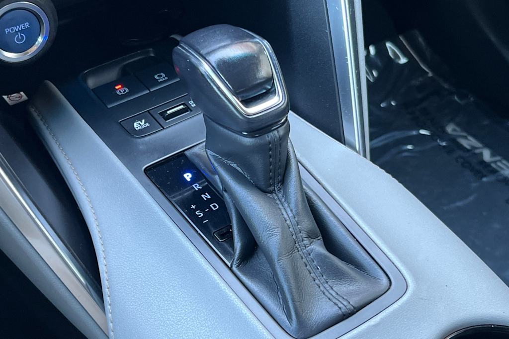 Thumbnail: 2021 Toyota Venza - 13