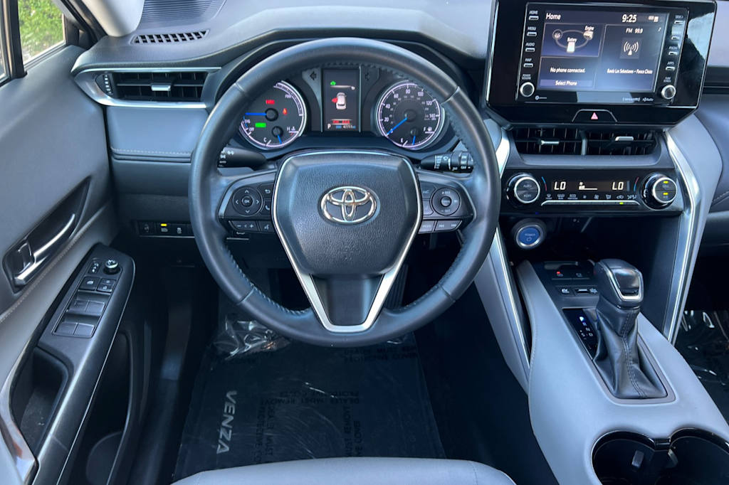 Thumbnail: 2021 Toyota Venza - 10