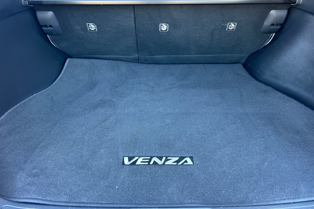 Thumbnail: 2021 Toyota Venza - 15