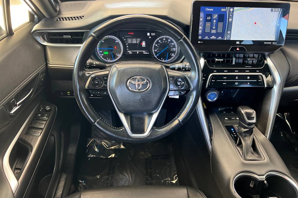 Thumbnail: 2022 Toyota Venza - 11