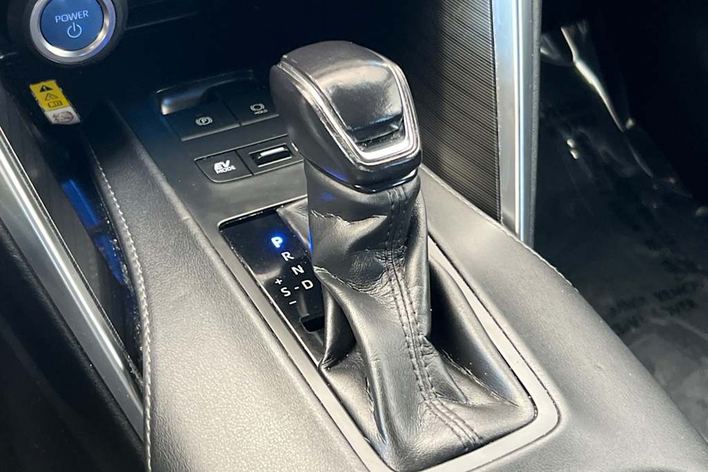 Thumbnail: 2022 Toyota Venza - 14