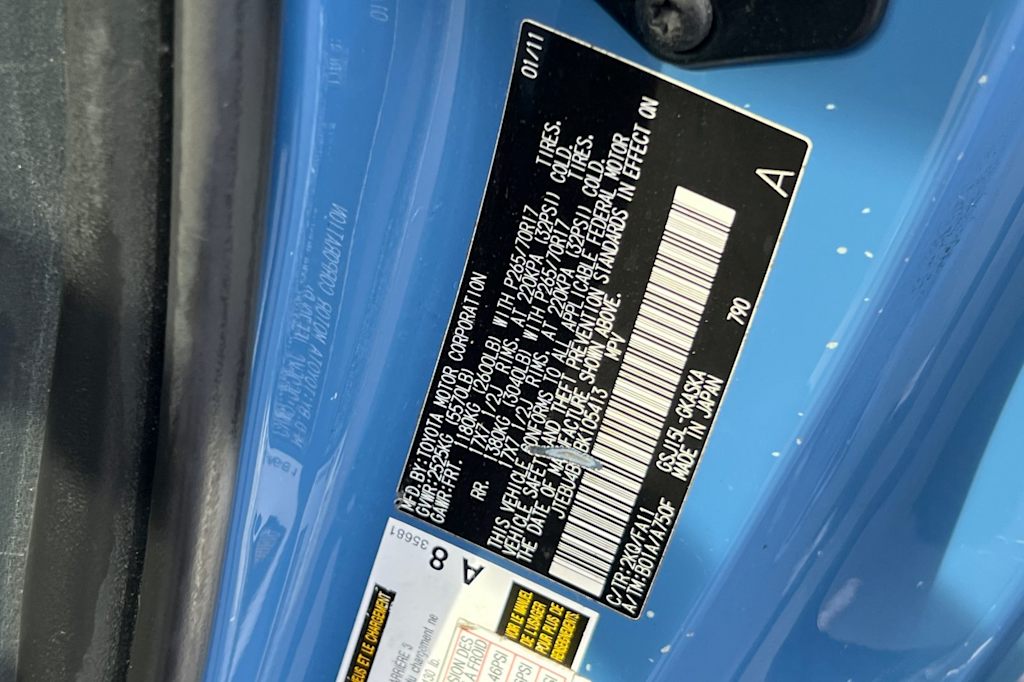 Thumbnail: 2011 Toyota FJ Cruiser - 16