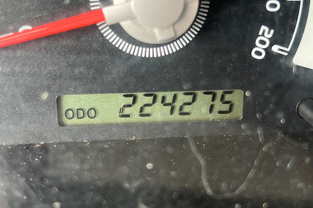 Thumbnail: 2011 Toyota FJ Cruiser - 6