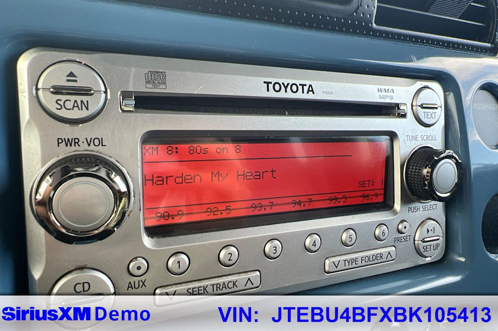 Thumbnail: 2011 Toyota FJ Cruiser - 30