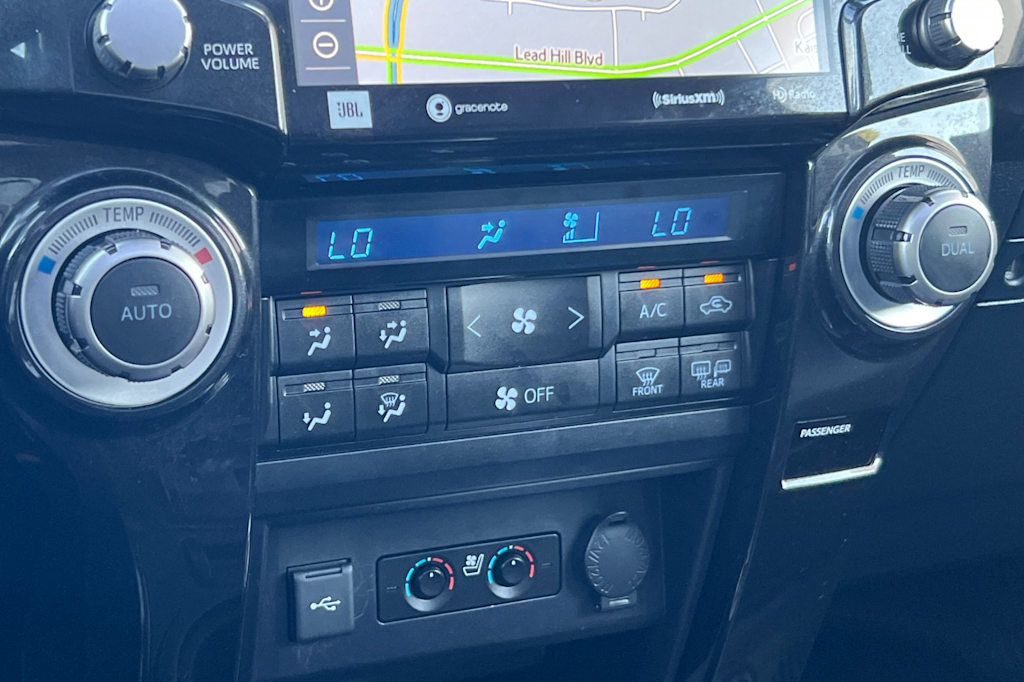 Thumbnail: 2020 Toyota 4Runner - 27