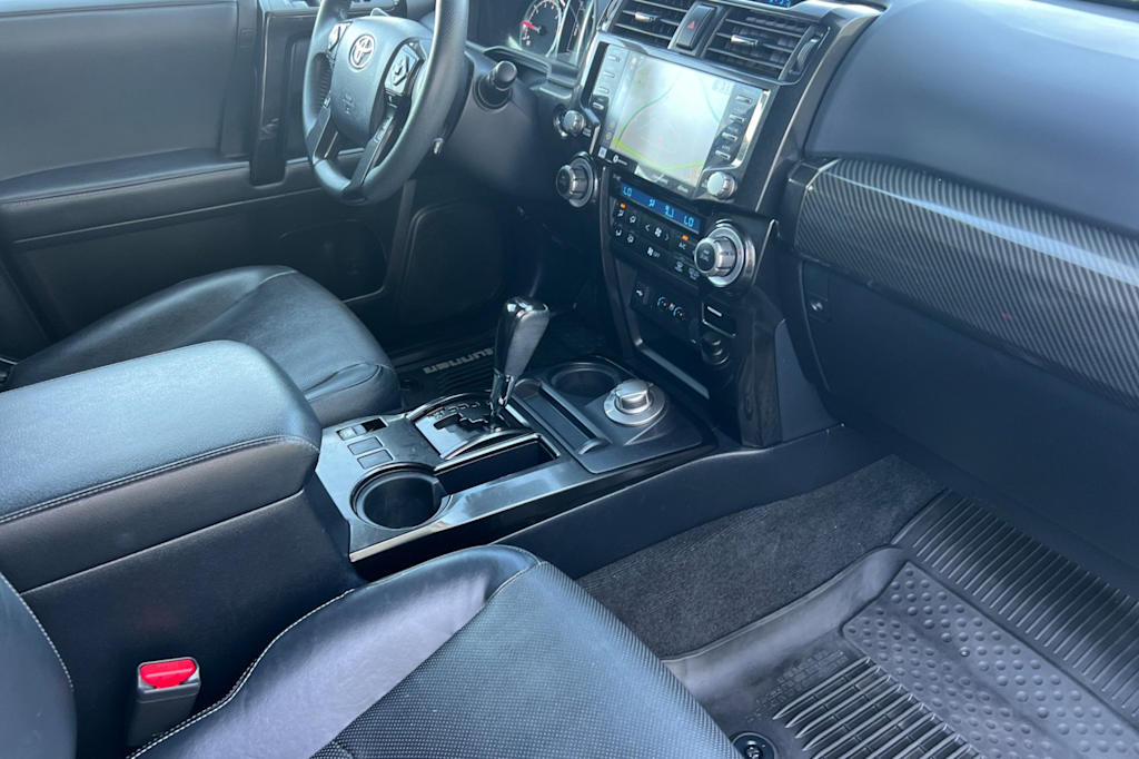 Thumbnail: 2020 Toyota 4Runner - 12