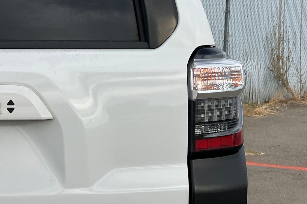 Thumbnail: 2023 Toyota 4Runner - 22