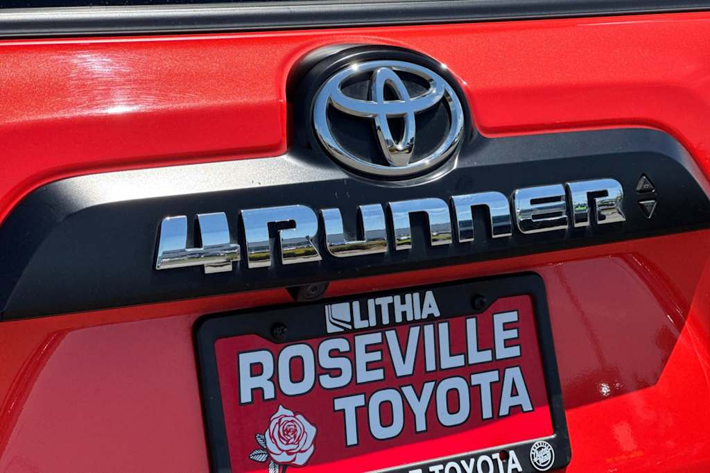 Thumbnail: 2023 Toyota 4Runner - 7