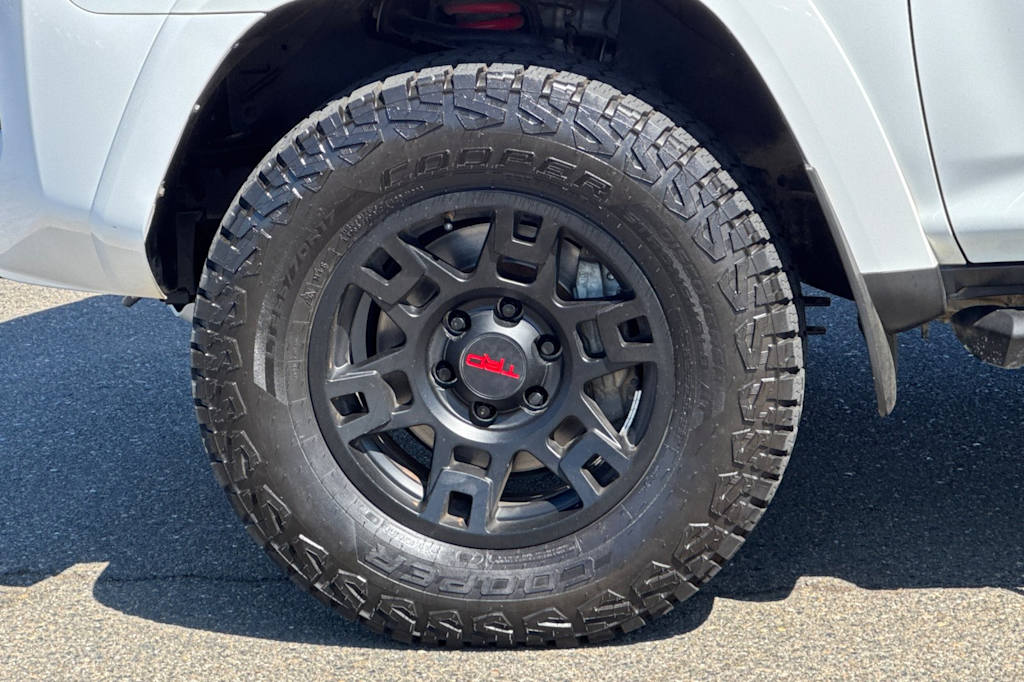 Thumbnail: 2024 Toyota 4Runner - 7
