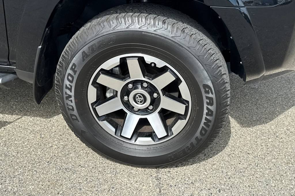 Thumbnail: 2024 Toyota 4Runner - 21