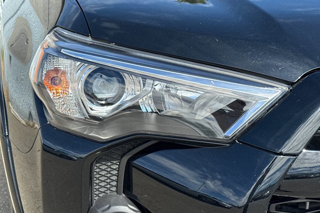 Thumbnail: 2024 Toyota 4Runner - 18