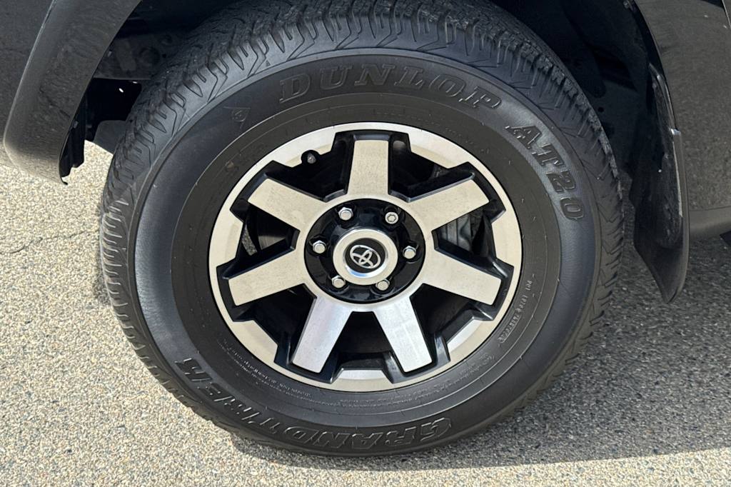 Thumbnail: 2024 Toyota 4Runner - 19