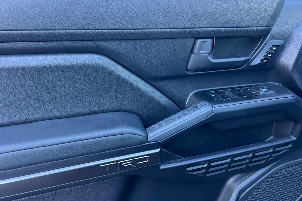 Thumbnail: 2025 Toyota 4Runner - 21