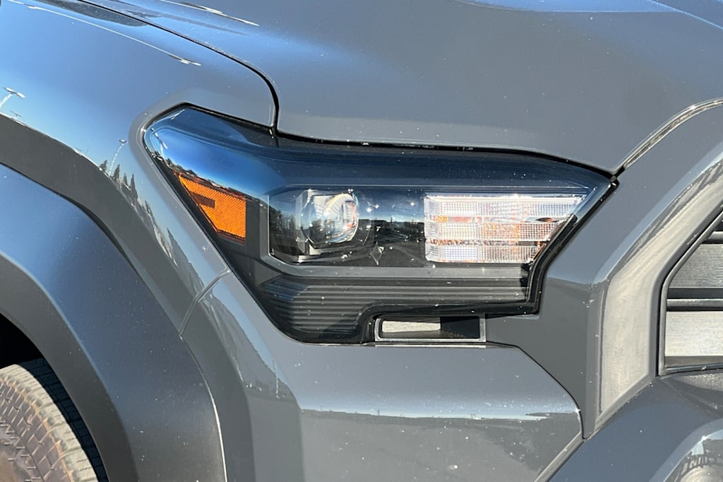 Thumbnail: 2025 Toyota 4Runner - 31