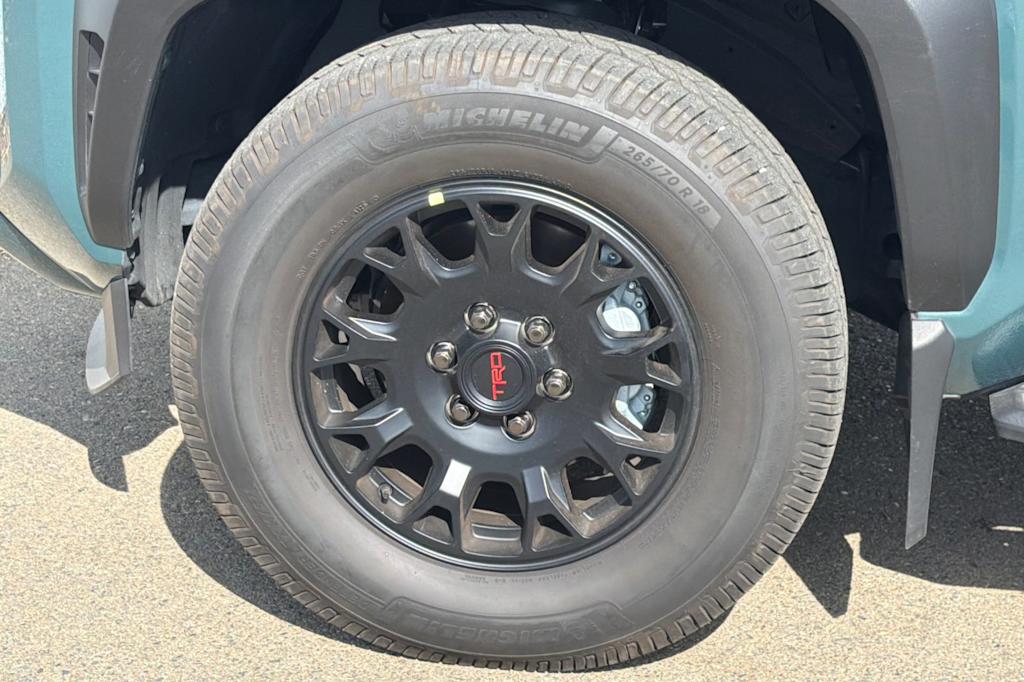 Thumbnail: 2025 Toyota 4Runner - 8