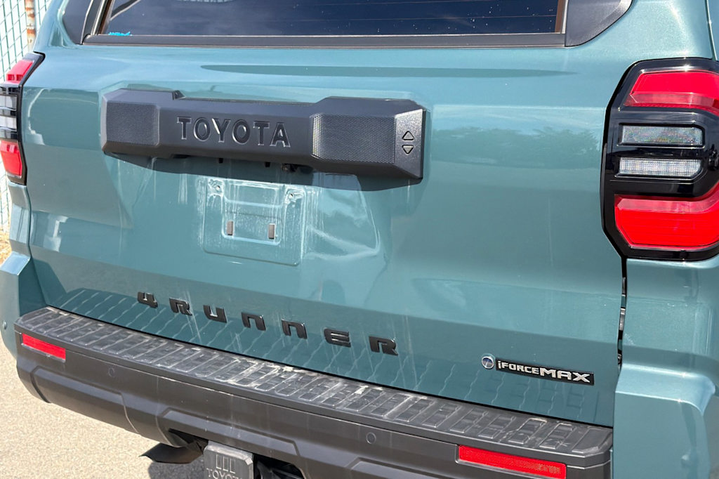 Thumbnail: 2025 Toyota 4Runner - 23