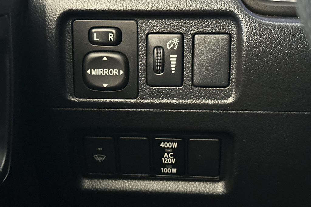 2015 Toyota 4Runner SR5 33