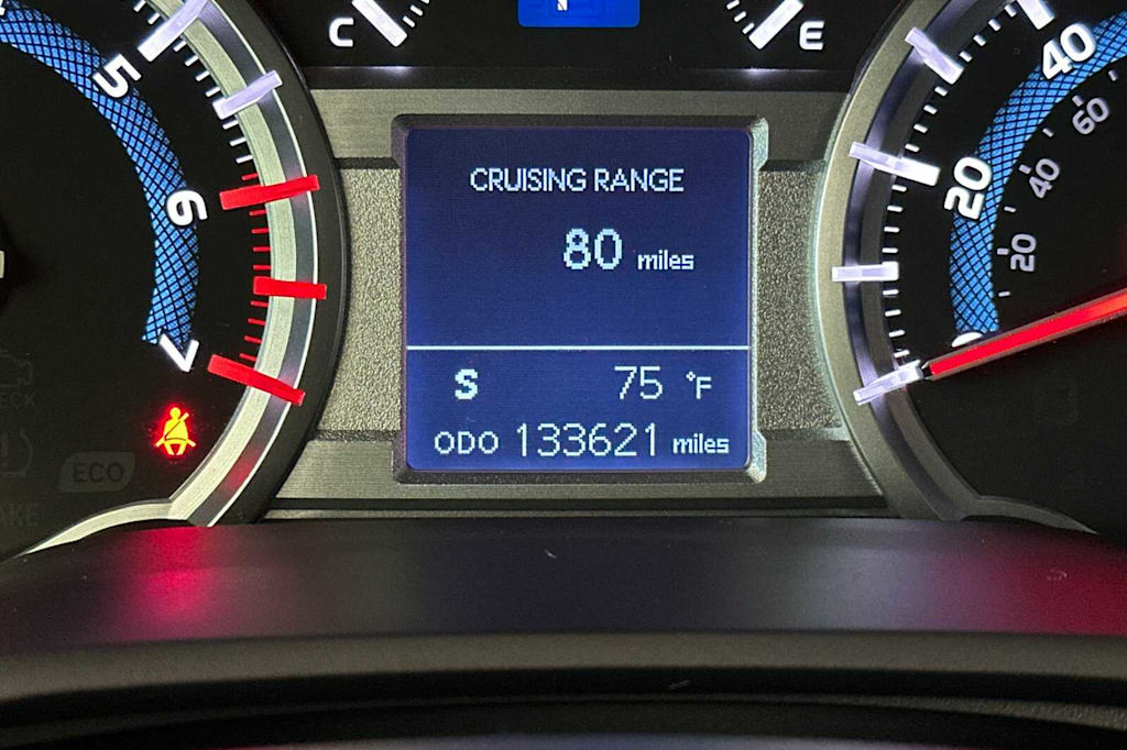 2015 Toyota 4Runner SR5 32