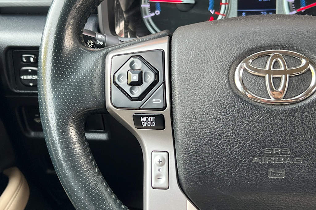 Thumbnail: 2016 Toyota 4Runner - 30