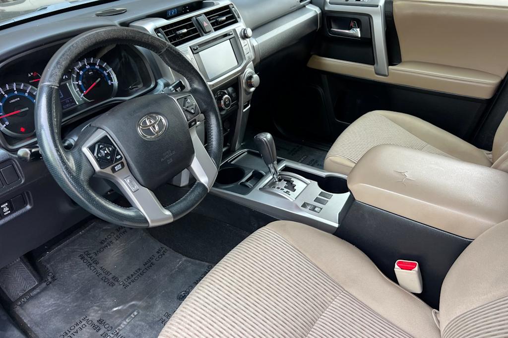 Thumbnail: 2016 Toyota 4Runner - 9