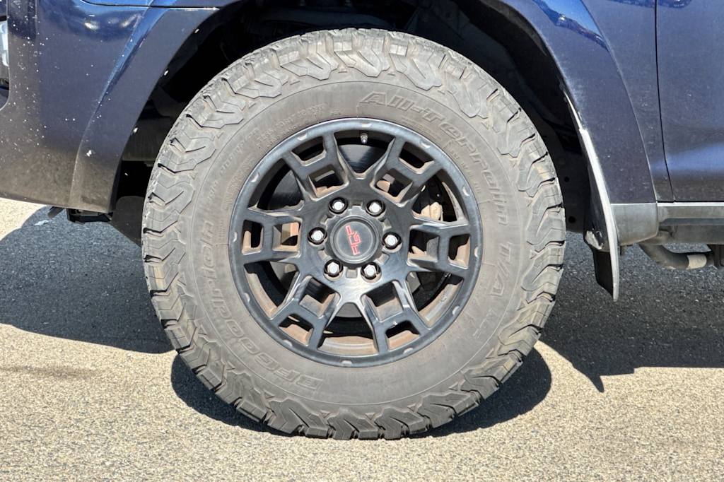 Thumbnail: 2014 Toyota 4Runner - 8