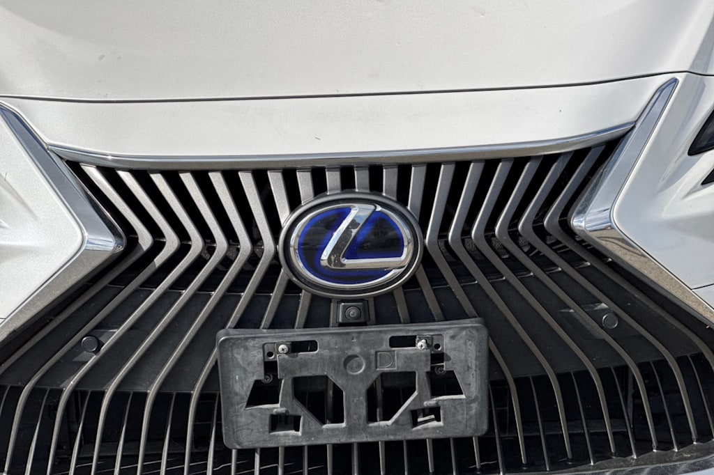 Thumbnail: 2019 Lexus ES - 18