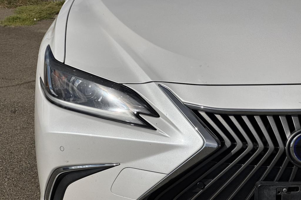 Thumbnail: 2019 Lexus ES - 19