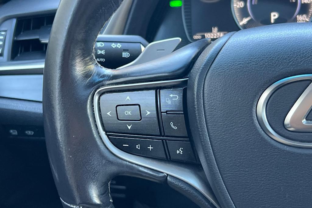 Thumbnail: 2019 Lexus ES - 29