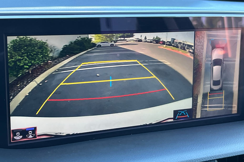 Thumbnail: 2019 Lexus ES - 25