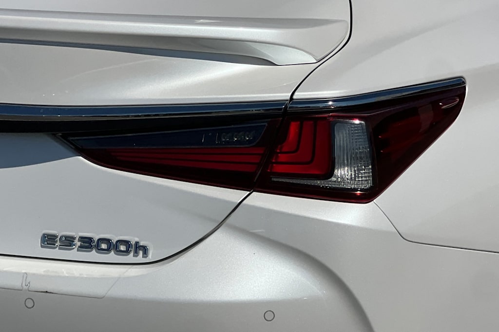Thumbnail: 2019 Lexus ES - 33