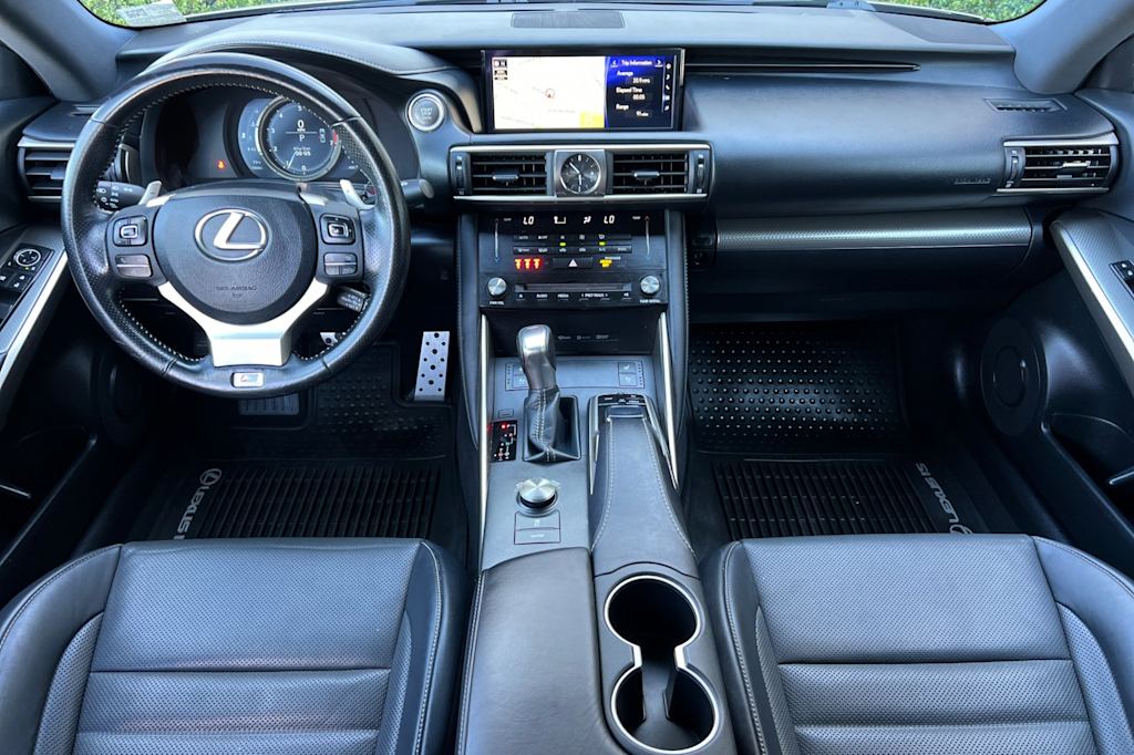 Thumbnail: 2017 Lexus IS - 2