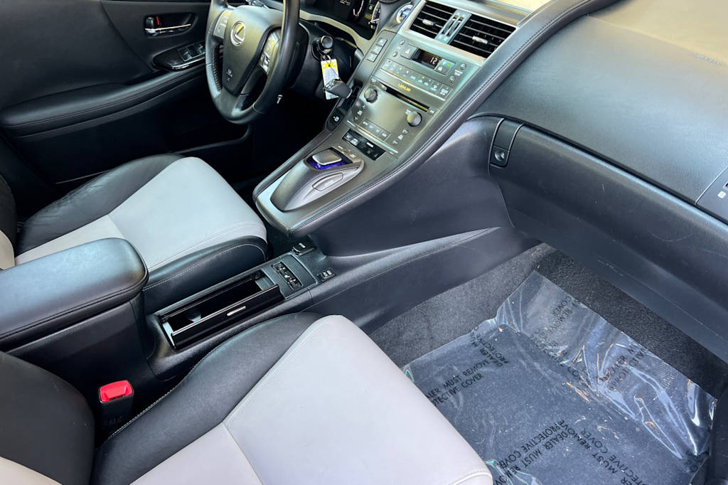 Thumbnail: 2010 Lexus HS - 11