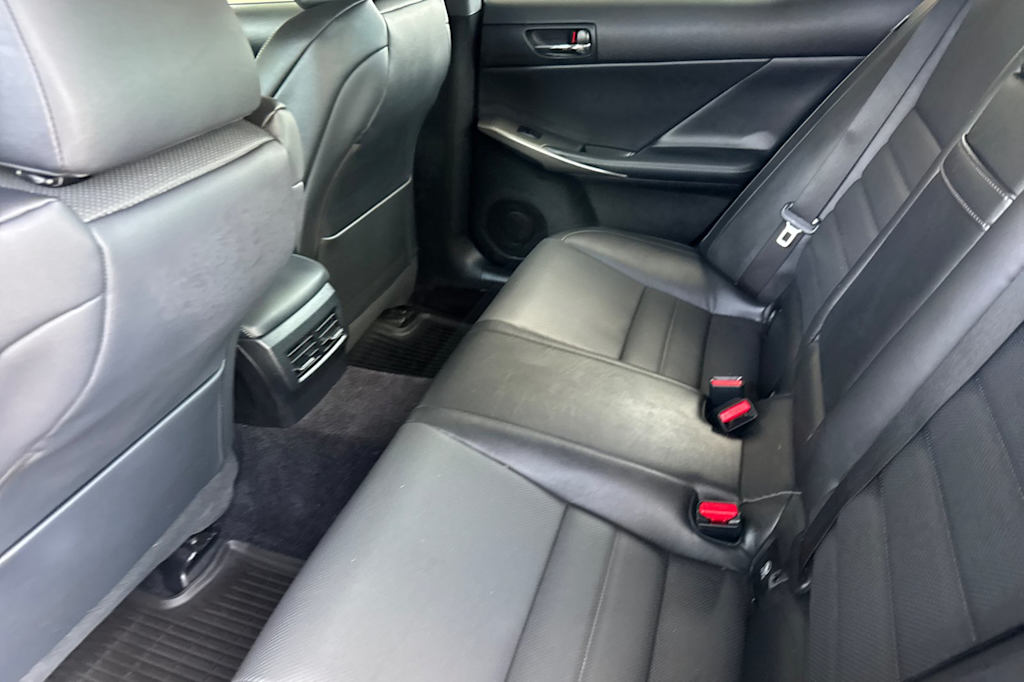 Thumbnail: 2014 Lexus IS - 10