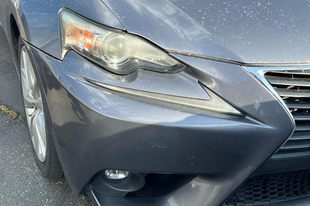 Thumbnail: 2015 Lexus IS - 15