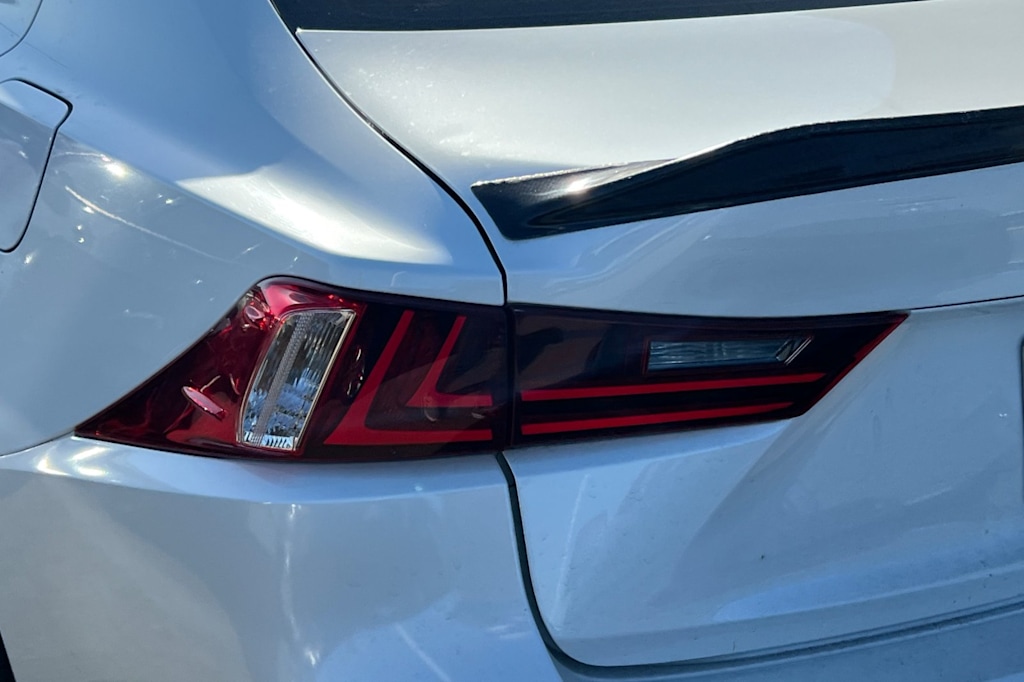 Thumbnail: 2015 Lexus IS - 21
