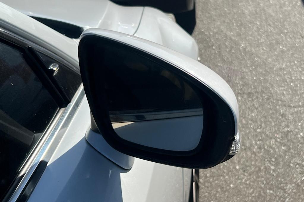 Thumbnail: 2015 Lexus IS - 17