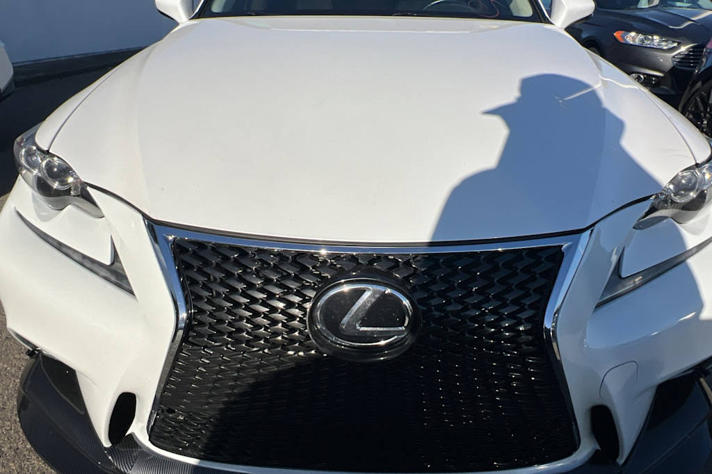 Thumbnail: 2015 Lexus IS - 14