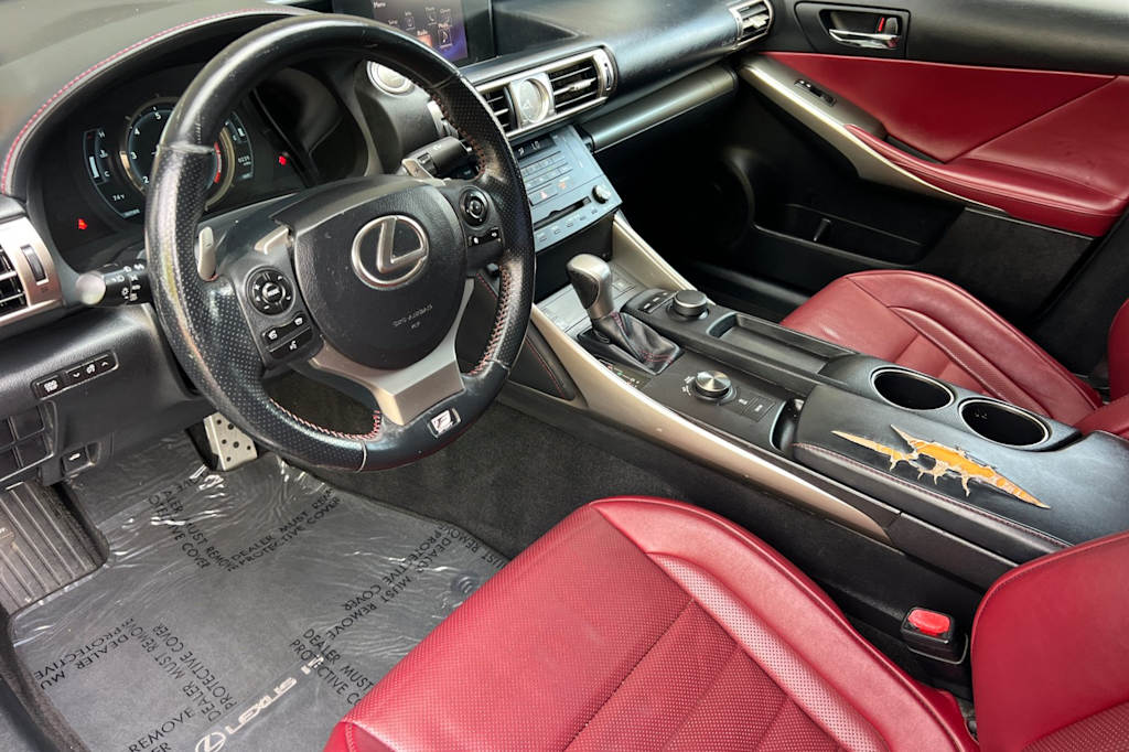 Thumbnail: 2015 Lexus IS - 9