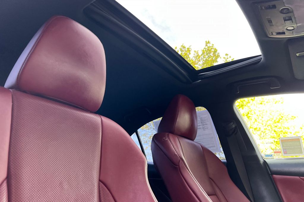 Thumbnail: 2015 Lexus IS - 23