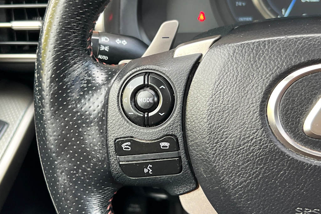 Thumbnail: 2015 Lexus IS - 29