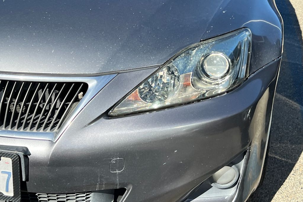 Thumbnail: 2012 Lexus IS - 13