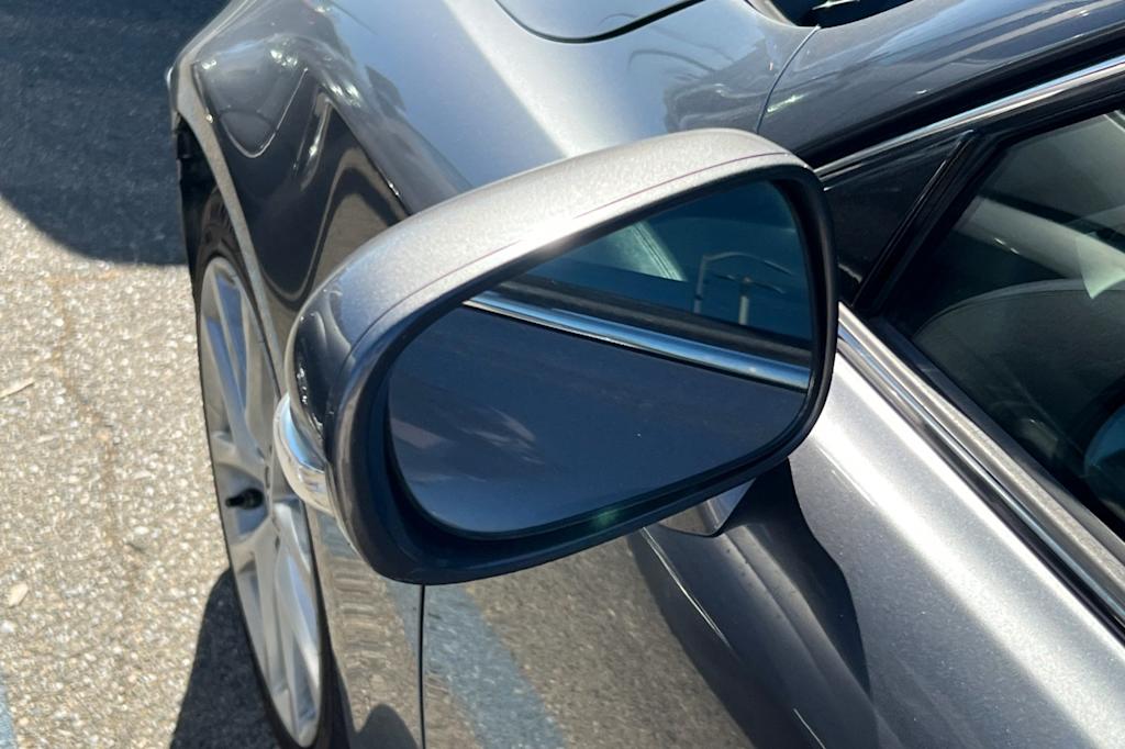 Thumbnail: 2012 Lexus IS - 12