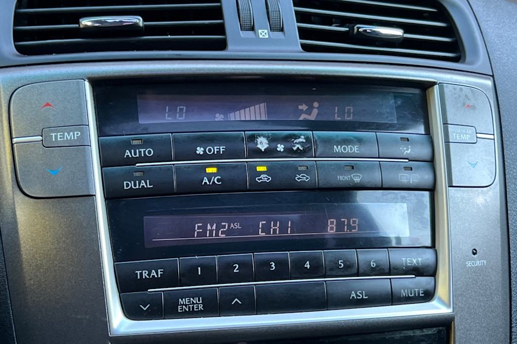 Thumbnail: 2012 Lexus IS - 12