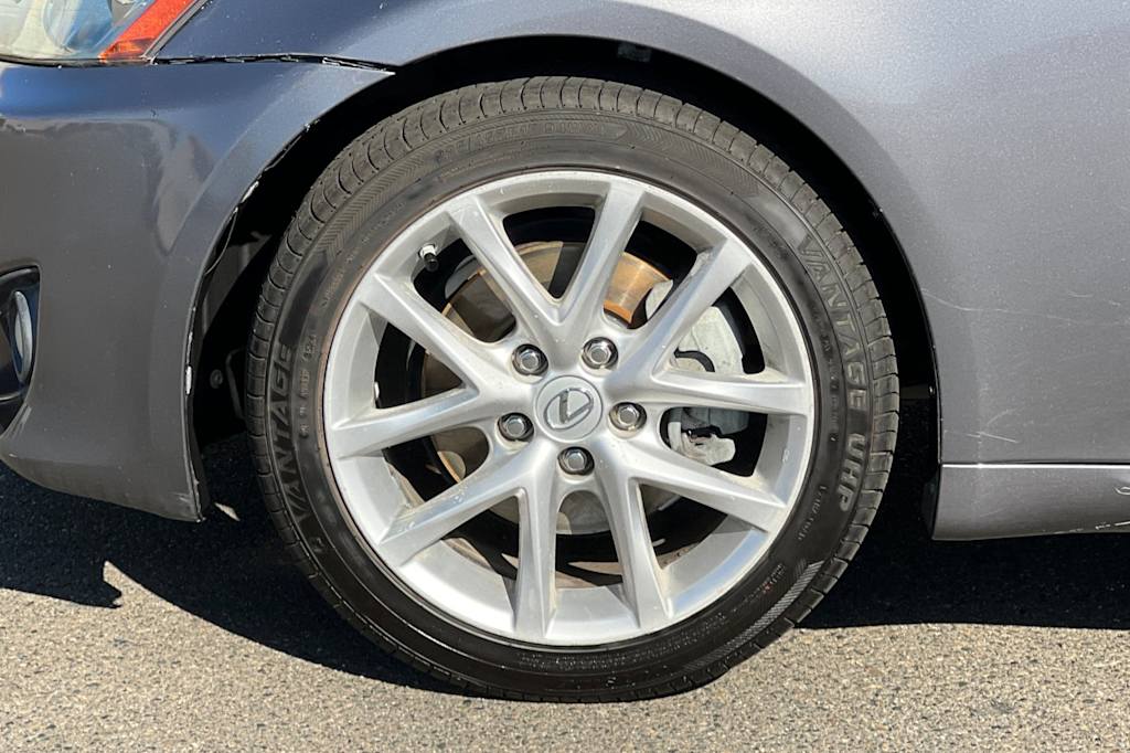 Thumbnail: 2012 Lexus IS - 7