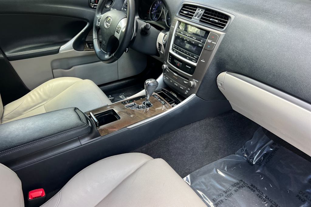 Thumbnail: 2012 Lexus IS - 11