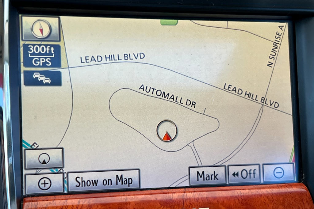 Thumbnail: 2011 Lexus ES - 24