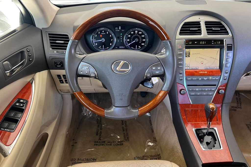 Thumbnail: 2011 Lexus ES - 10
